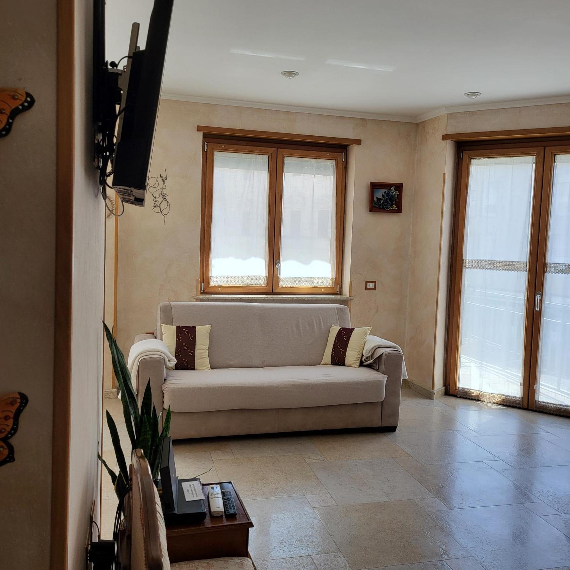 La Torre Apartment Velletri Luaran gambar
