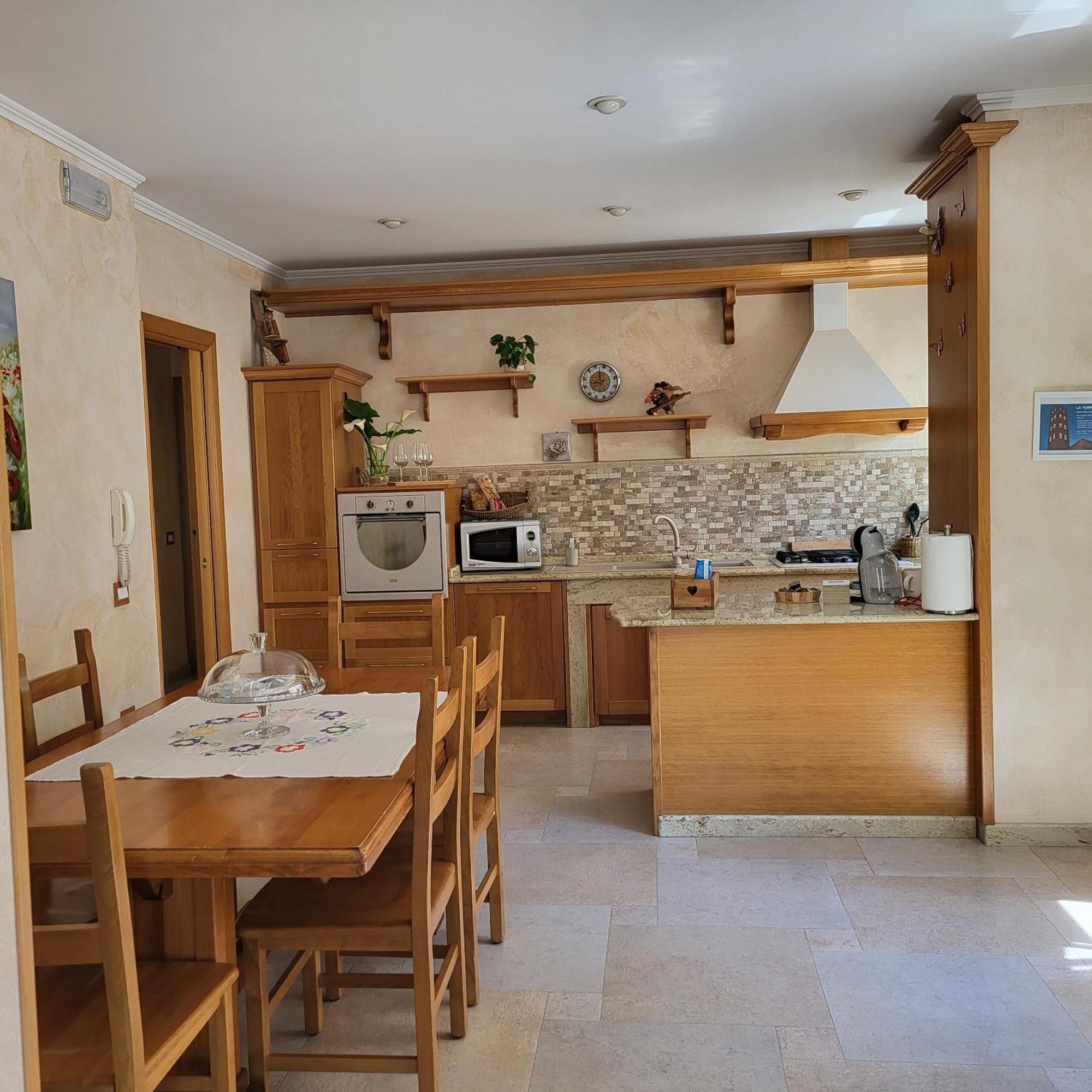 La Torre Apartment Velletri Luaran gambar
